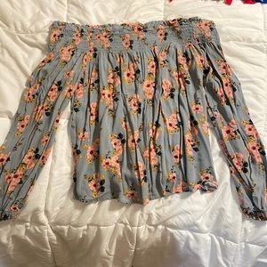 Off shoulder long sleeved shirt, size medium